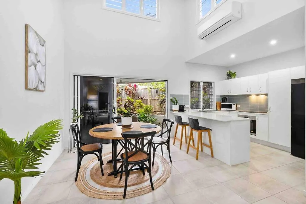 Zen Zone - Located Close To Beach, Skyrail And City Smithfield